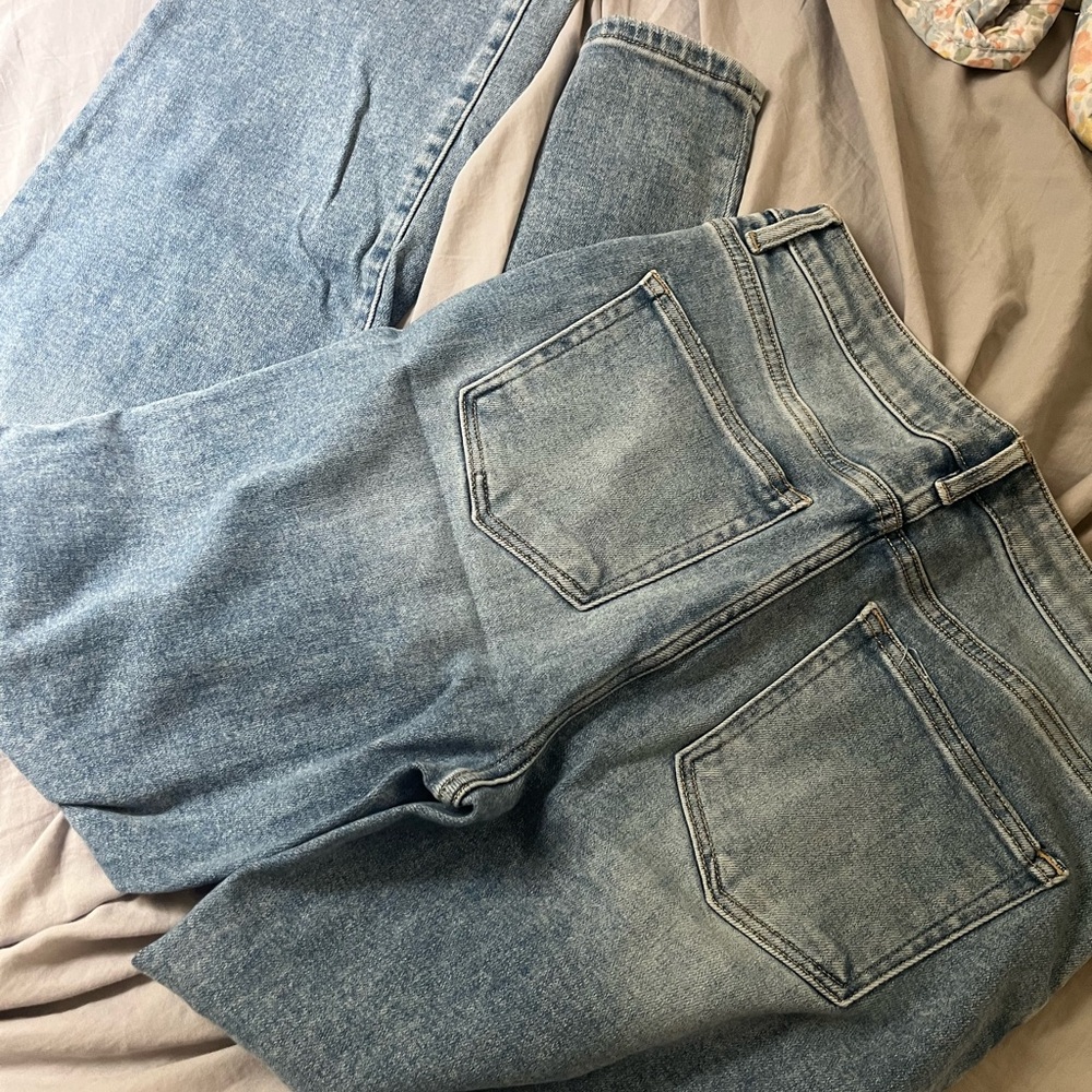 Risen Jeans - Picture 3 of 4